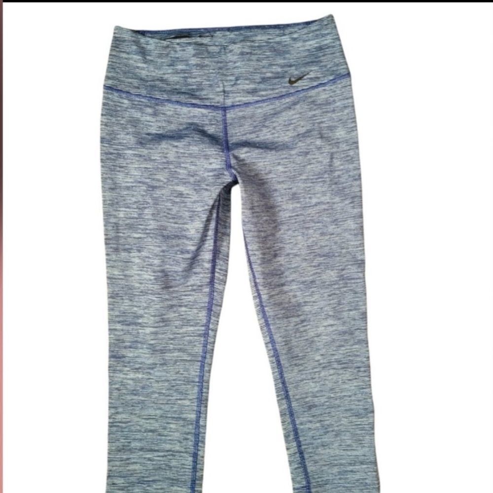 ‎Nike cropped leggings small